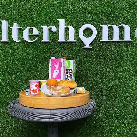 Alterhome Puerta De Toledo II Мадрид Экстерьер фото